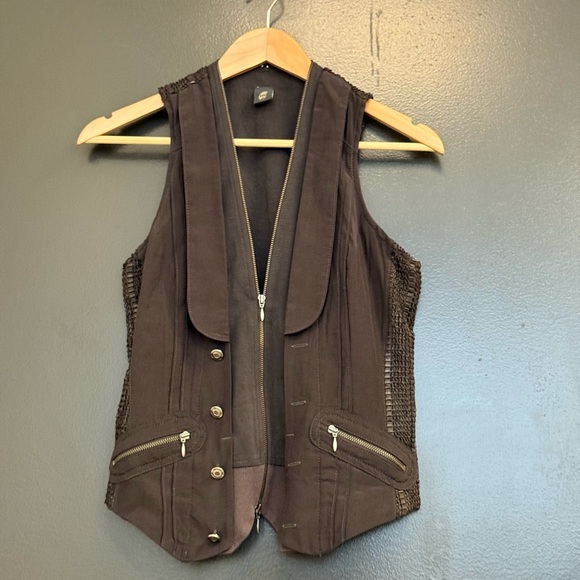 Eva Kayan size 38 EUC mint condition designer
Military vibe multi material vest - Picture 9 of 16
